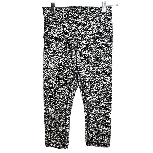 Lululemon Wunder Under Crop (Hi-Rise) Miss Mosaic Black Womens Size 8 - Picture 1 of 5